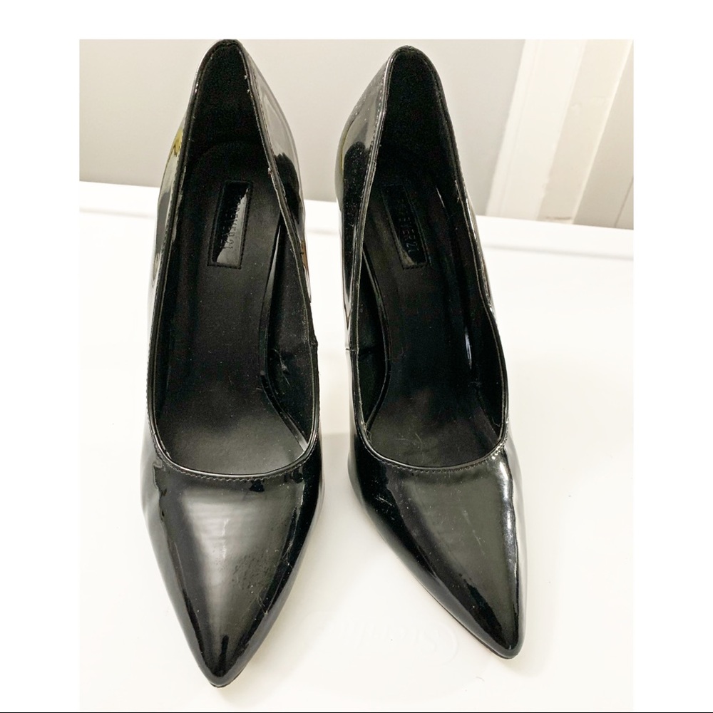 Forever 21 Black Patent Leather Heels Size 9